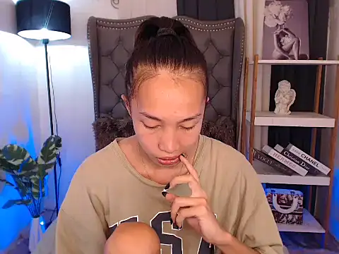 Sweet kittyxx online show from October 2025 02:45:02 AM