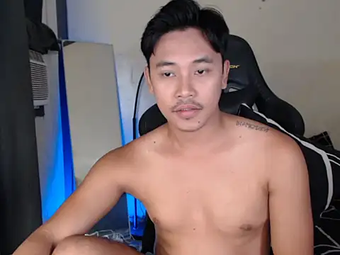 Snapshot of alexsuckable01 chatting on October 2025 05:26:02 AM alexsuckable01 online show from October 2025 05:26:02 AM