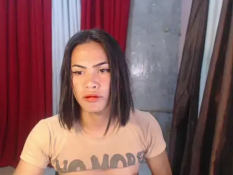 Snapshot of urhotty_megss chatting on September 2025 02:05:02 PM urhotty megss online show from September 2025 02:05:02 PM