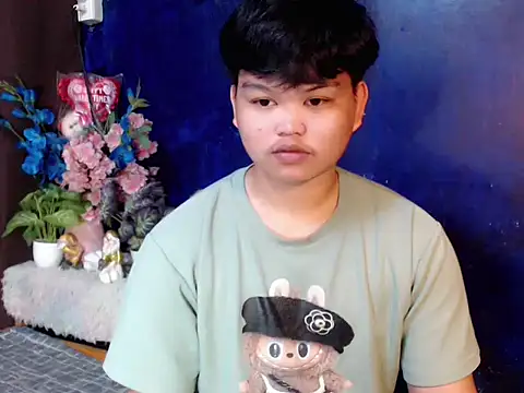 Reynelcock online show from April 2026 08:14:01 AM