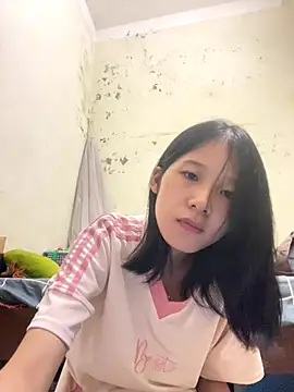 meomeo2k6 online show from October 2025 02:36:01 PM