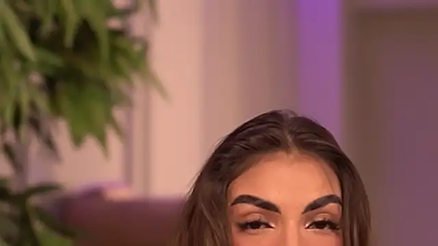 KendalJolly online show from September 2025 06:09:02 PM