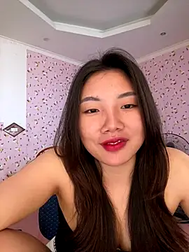 D2sweet online show from September 2025 03:54:01 AM