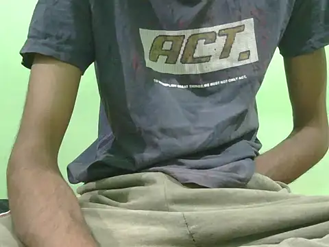 rockyy23boy online show from December 2025 04:03:02 PM