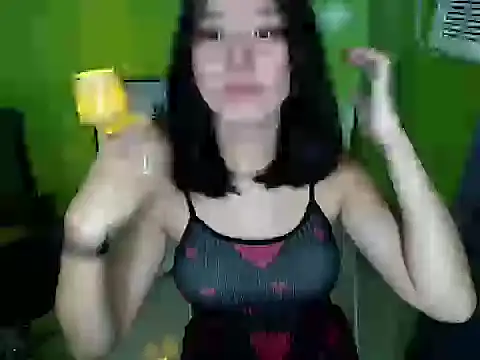 Ricaliciuos online show from April 2026 09:50:01 PM