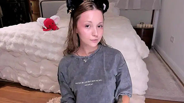 peach vibes online show from November 2025 05:10:02 AM