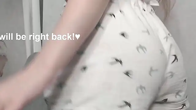 Snapshot of cute_elfy_ chatting on November 2025 02:28:02 PM cute elfy online show from November 2025 02:28:02 PM