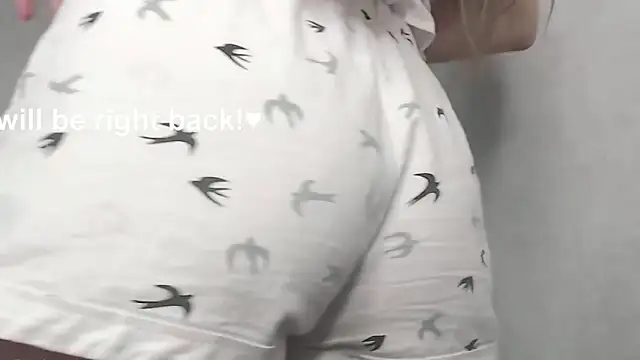 Snapshot of cute_elfy_ chatting on November 2025 02:24:02 PM cute elfy online show from November 2025 02:24:02 PM