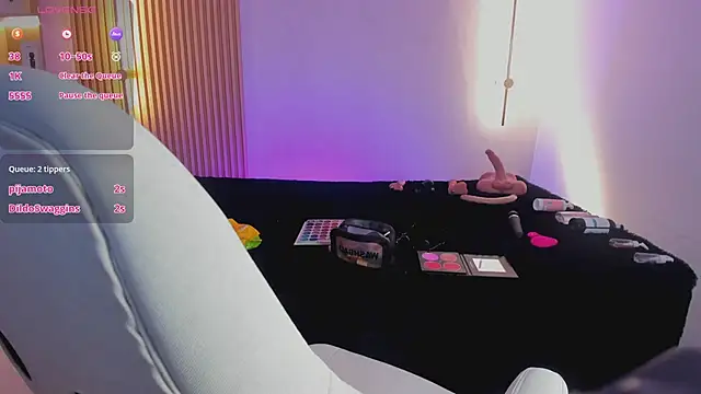 liah cleir online show from April 2026 07:18:02 PM