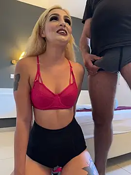 Snapshot of sexycouples35 chatting on October 2025 01:21:01 PM sexycouples35 online show from October 2025 01:21:01 PM