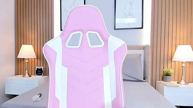 megan bigboobs  online show from February 2026 12:36:01 PM