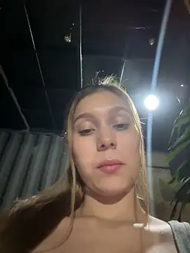 Nikii   online show from April 2026 12:13:02 AM