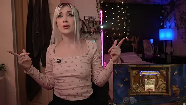 littlelune online show from October 2025 12:44:01 AM