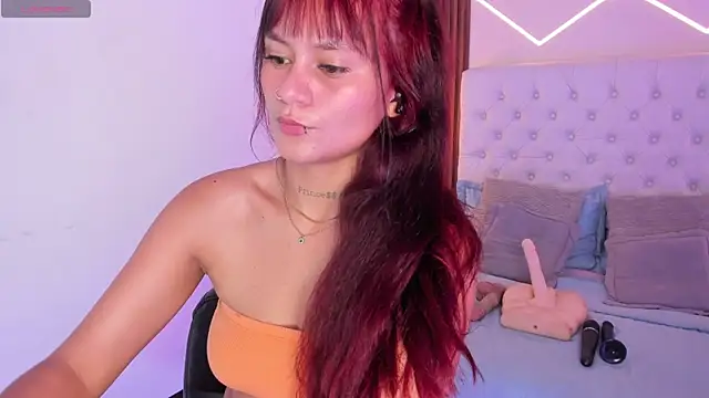 Miiaa jones online show from May 2026 01:07:01 PM