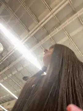 Snapshot of Isabella21_ chatting on October 2025 11:27:01 PM Isabella21 online show from October 2025 11:27:01 PM