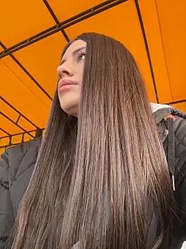 Isabella21  online show from February 2026 10:05:02 PM