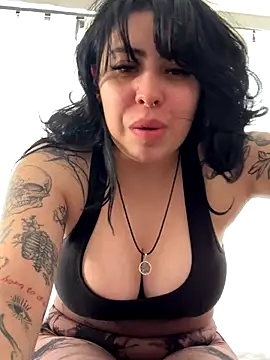 Draculona-666 online show from October 2025 07:53:01 PM