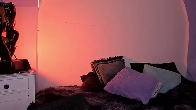 Christopher 77 online show from September 2025 03:37:01 PM