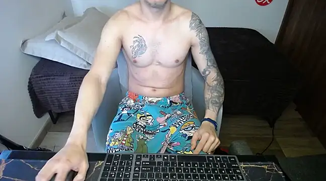 bossking017 online show from February 2025 01:49:02 PM