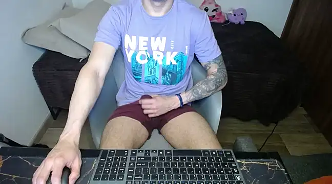 bossking017 online show from February 2025 11:02:02 AM