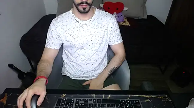 bossking017 online show from February 2025 11:46:01 AM