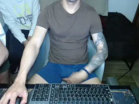 bossking017 online show from February 2025 02:29:02 AM