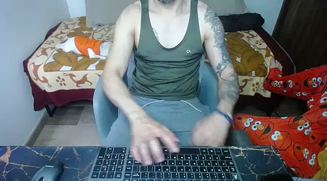 bossking017 online show from March 2025 09:34:01 PM