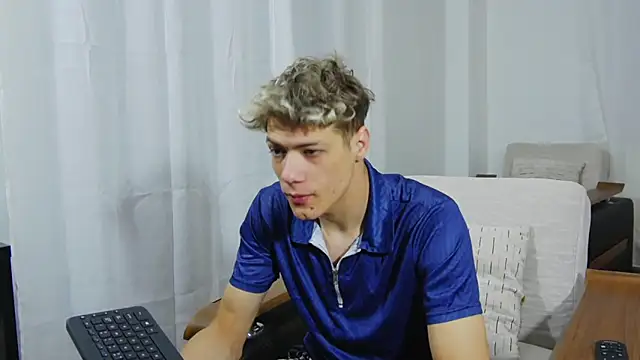 OttisBrawn online show from November 2025 03:01:02 PM