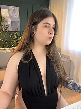 Lovely Waifu online show from May 2026 03:05:01 PM
