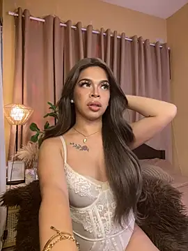 Snapshot of Nyxie_luxx chatting on February 2026 06:39:01 PM Nyxie luxx online show from February 2026 06:39:01 PM