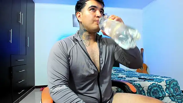 thiago  cp01 online show from April 2026 07:45:01 AM