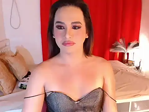 Snapshot of MaliaWang06 chatting on June 2026 04:01:01 PM MaliaWang06 online show from June 2026 04:01:01 PM