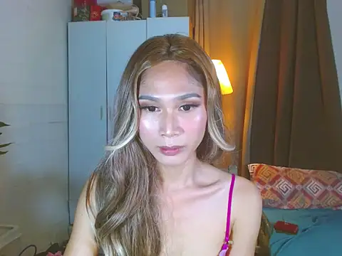 Snapshot of kittygurl124 chatting on May 2026 09:01:02 PM kittygurl124 online show from May 2026 09:01:02 PM