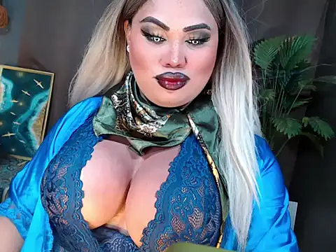 Snapshot of KitSmithCumerr chatting on October 2025 08:00:02 PM KitSmithCumerr online show from October 2025 08:00:02 PM