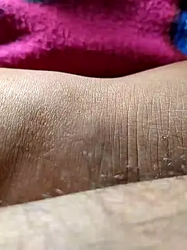 Snapshot of only-injoy chatting on November 2025 05:17:02 PM only-injoy online show from November 2025 05:17:02 PM