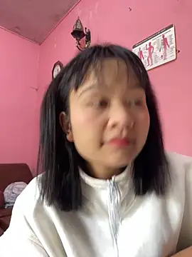 Snapshot of Daisy018 chatting on September 2025 04:06:02 AM Daisy018 online show from September 2025 04:06:02 AM