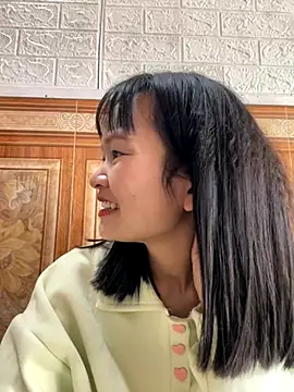 Snapshot of Daisy018 chatting on November 2025 05:18:01 AM Daisy018 online show from November 2025 05:18:01 AM