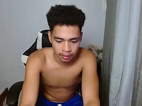 curlyasian njxx online show from May 2026 03:52:02 PM