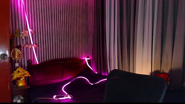 Unforgettablejulia online show from February 2026 04:12:02 PM