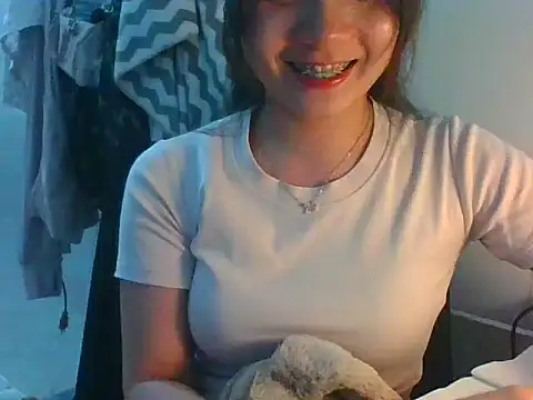 Snapshot of Linzly chatting on September 2025 04:29:02 PM Linzly online show from September 2025 04:29:02 PM