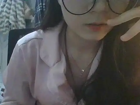 Snapshot of Linzly chatting on October 2025 05:12:02 PM Linzly online show from October 2025 05:12:02 PM