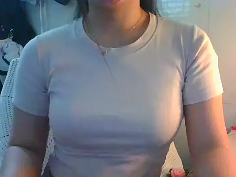 Linzly online show from March 2026 02:22:02 AM