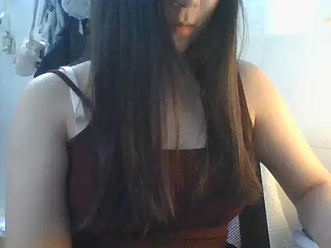 Linzly online show from April 2026 02:48:02 AM