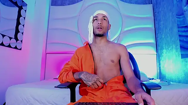 Thiagoferreti online show from December 2025 07:21:02 PM