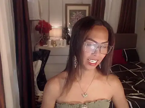 Nathalieheartt online show from June 2026 02:01:01 AM