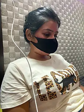 Hot Jaanvi  online show from May 2026 05:32:02 PM