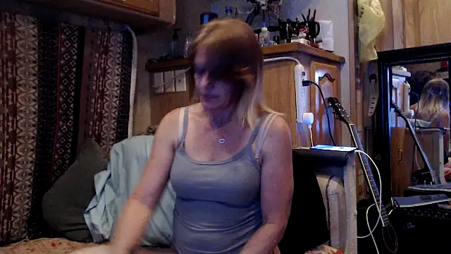 Snapshot of JaimeRhett chatting on March 2026 07:47:02 AM JaimeRhett online show from March 2026 07:47:02 AM