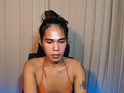 Snapshot of Ebony_laxine chatting on June 2026 10:19:02 AM Ebony laxine online show from June 2026 10:19:02 AM