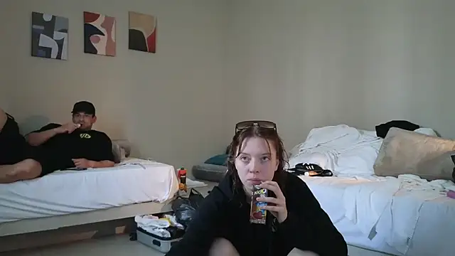 Snapshot of graylovescookies chatting on October 2025 01:40:02 PM graylovescookies online show from October 2025 01:40:02 PM