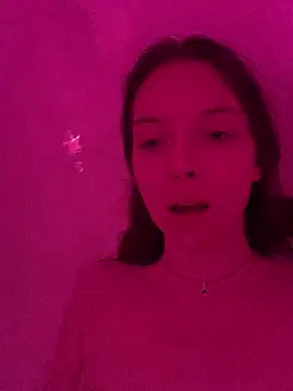 Snapshot of graylovescookies chatting on April 2026 11:41:02 AM graylovescookies online show from April 2026 11:41:02 AM